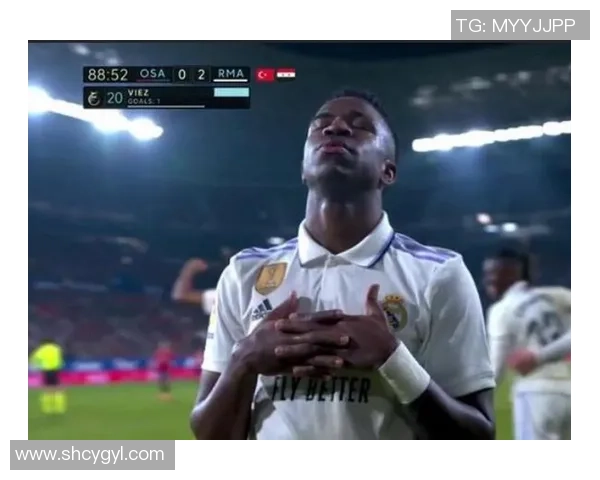 模仿足球明星进球技巧大揭秘让你成为球场上的闪耀之星